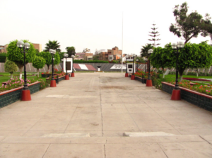 Mudarse a una zona cercana al Parque Reducto N° 5 en el Distrito de Surquillo, Lima, ofrece una combinación única de historia, cultura, recreación y comunidad. Este espacio no solo es un lugar verde en medio de la ciudad, sino también un sitio lleno de actividades y oportunidades para disfrutar. Aquí te contamos por qué deberías considerar mudarte a esta área y cómo puedes cotizar tu mudanza.